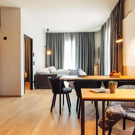 Hotel Harry's & Steyr