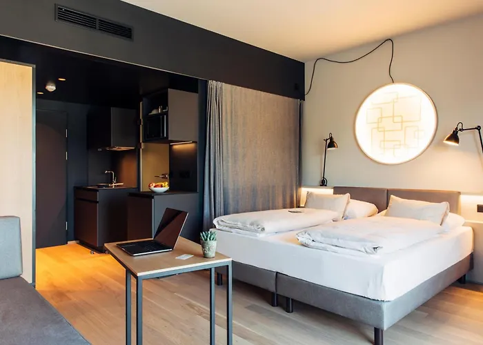 Harry's & 4* Στάιρ